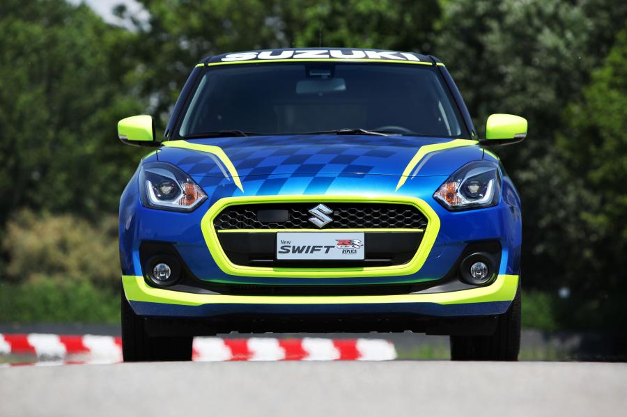  Suzuki Swift GSX-RR Replica 2017 года  (фото 17 из 26)